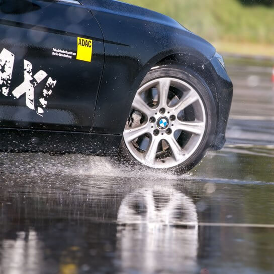 Pkw Drift Training Level 1 Adac Fahrsicherheitszentrum Berlin Brandenburg