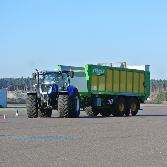 Traktoren Training Adac Fahrsicherheitszentrum Berlin Brandenburg